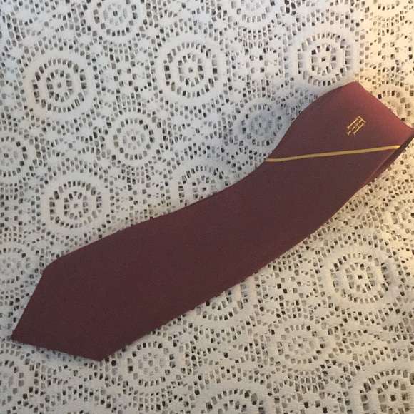 Toye Kenning & Spencer Ltd. London Men’s Tie - Picture 1 of 5